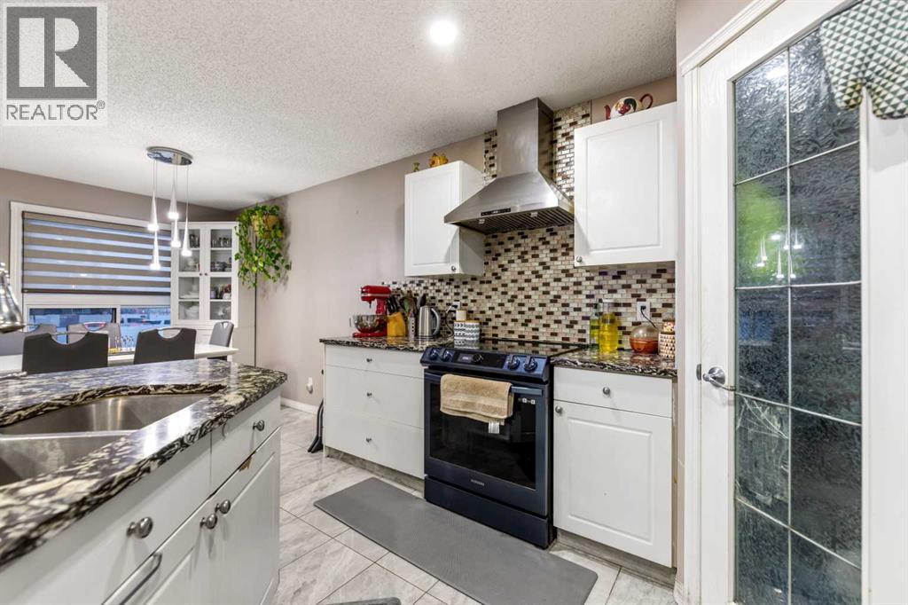 Single Family House for Sale in  Saddlemead Road NE Saddle Ridge Calgary 