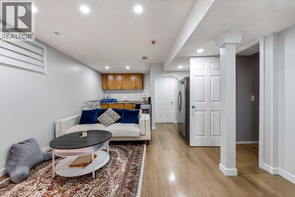 Single Family House for Sale in  Saddlemead Road NE Saddle Ridge Calgary 