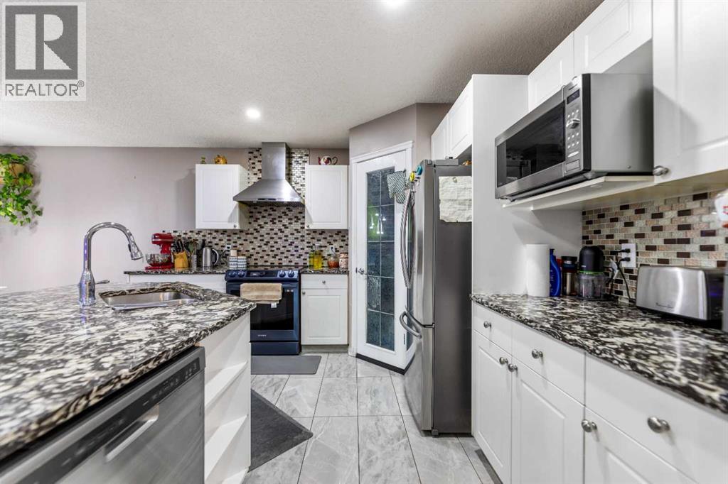 Single Family House for Sale in  Saddlemead Road NE Saddle Ridge Calgary 