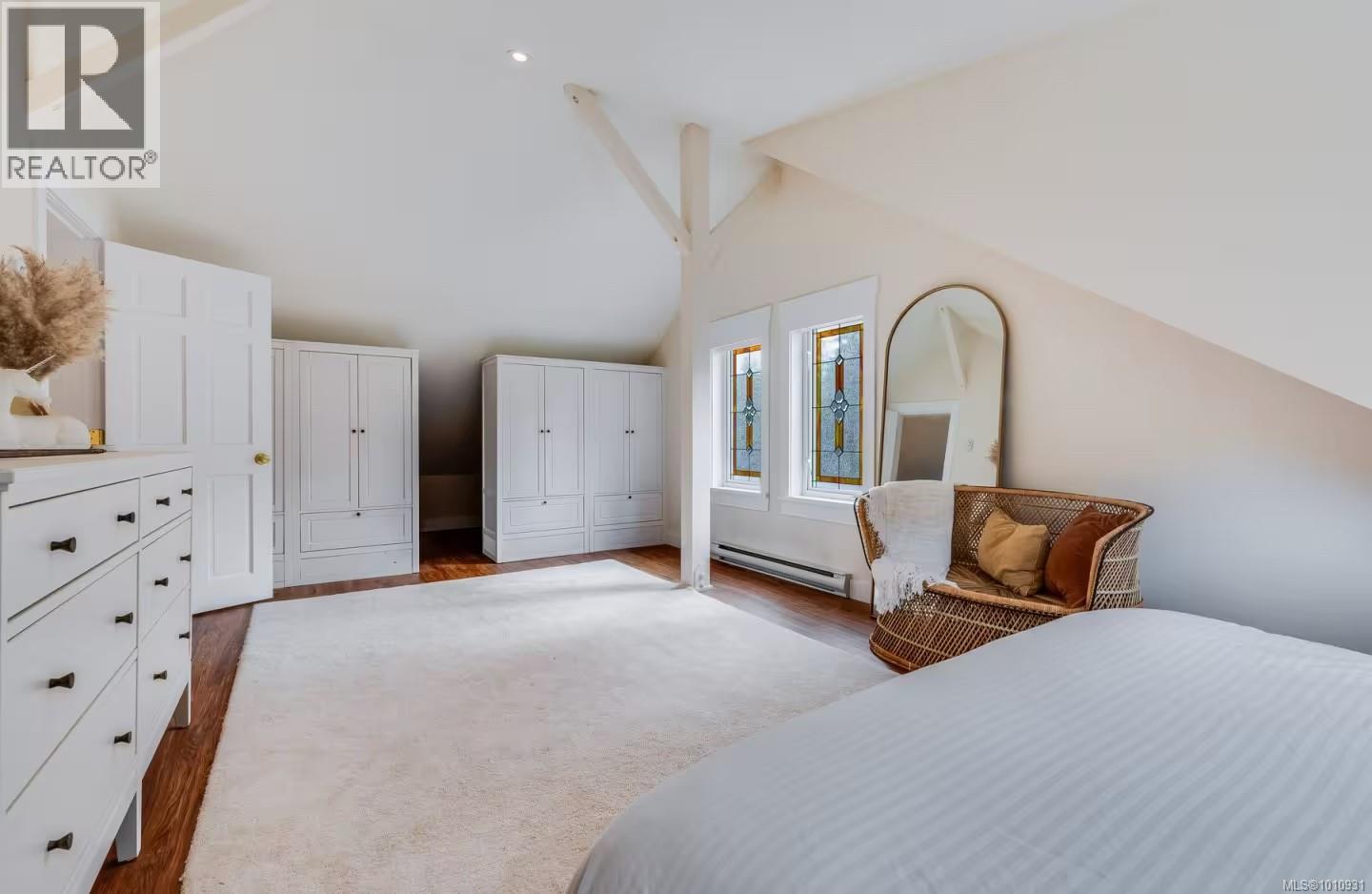  1502 Fulford-Ganges Road, Salt Spring