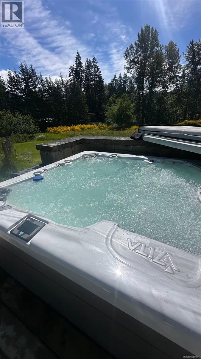  1502 Fulford-Ganges Road, Salt Spring