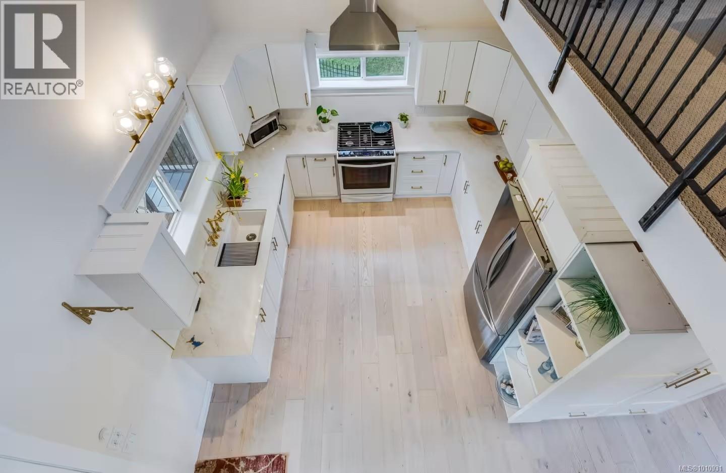  1502 Fulford-Ganges Road, Salt Spring