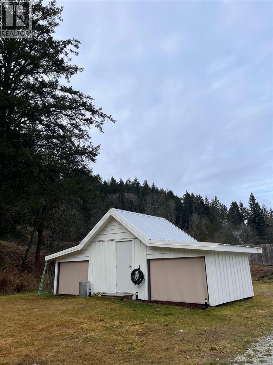  1502 Fulford-Ganges Road, Salt Spring