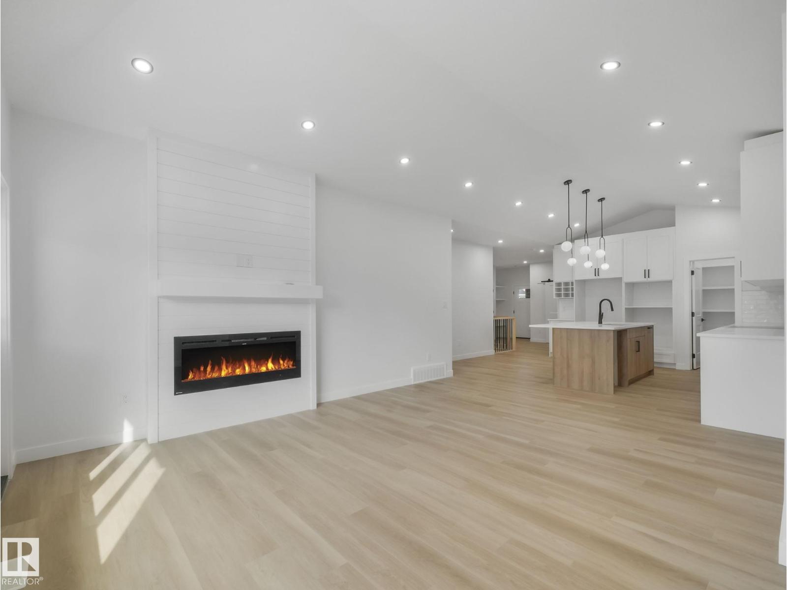 3325 Chickadee drive NW, Edmonton