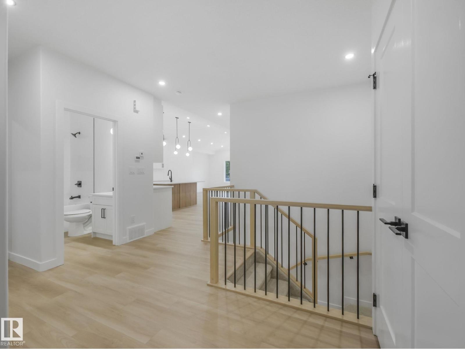 3325 Chickadee drive NW, Edmonton