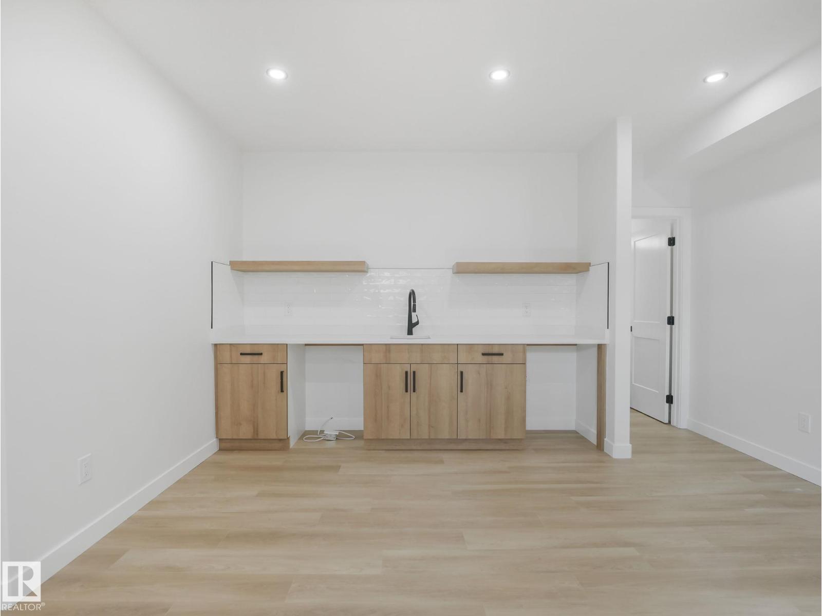 3325 Chickadee drive NW, Edmonton