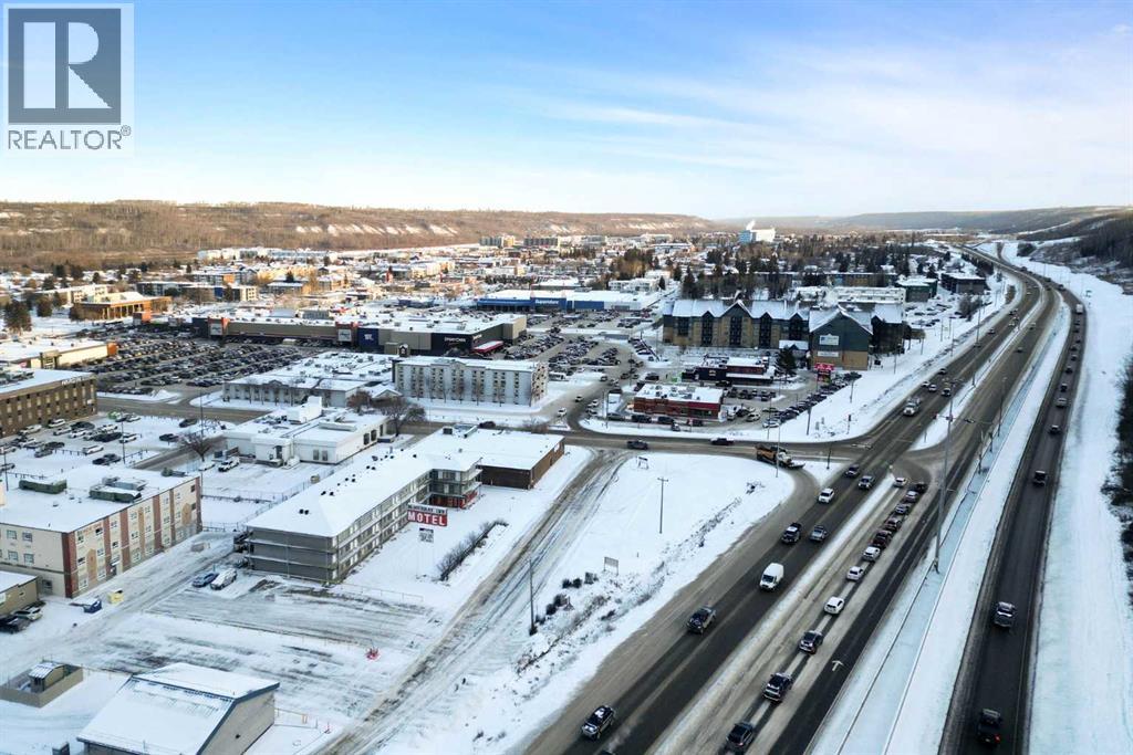 9906 Saunderson Avenue, Fort McMurray