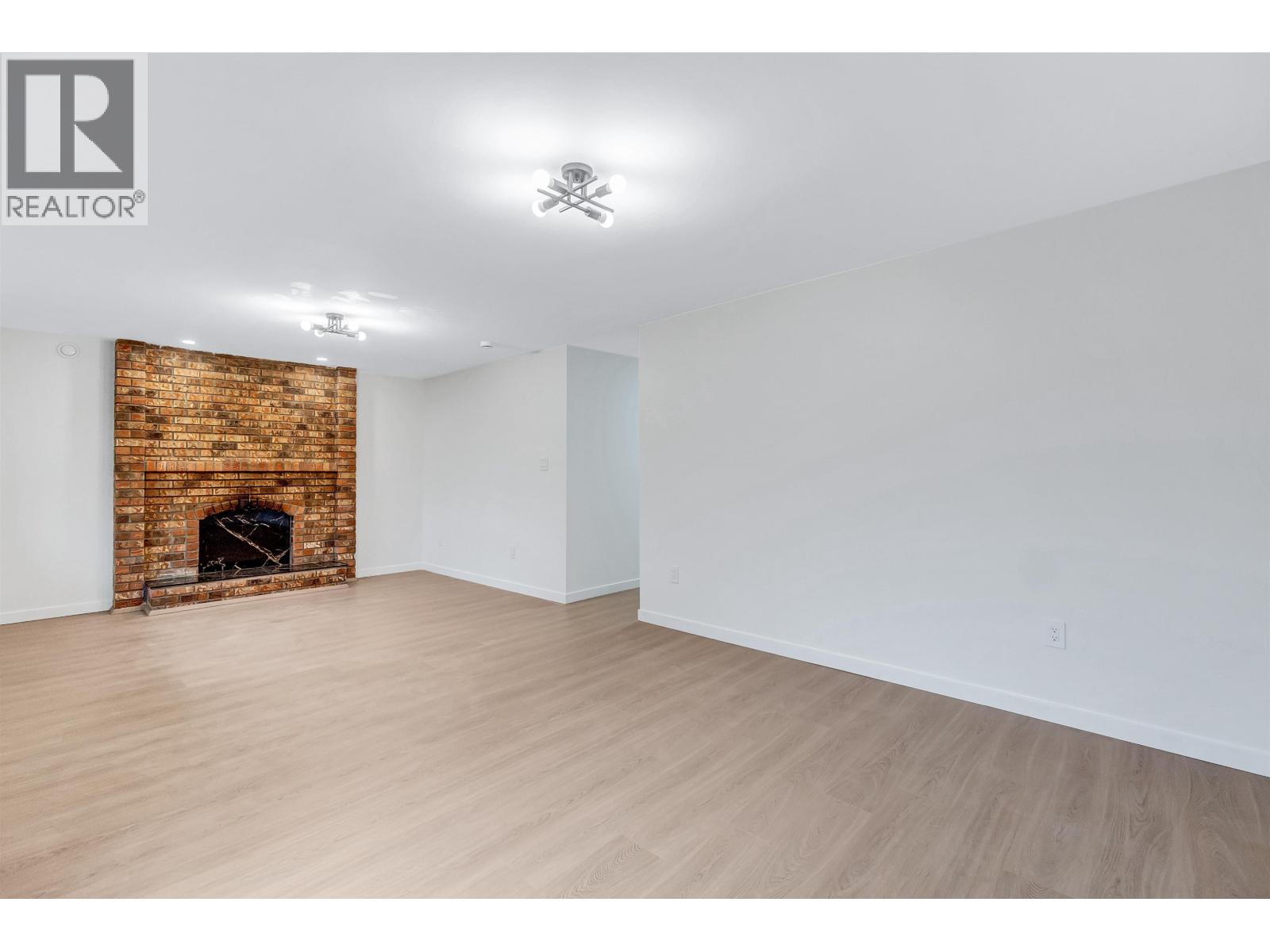 Ground Level 3507 ST. ANDREWS AVENUE, North Vancouver