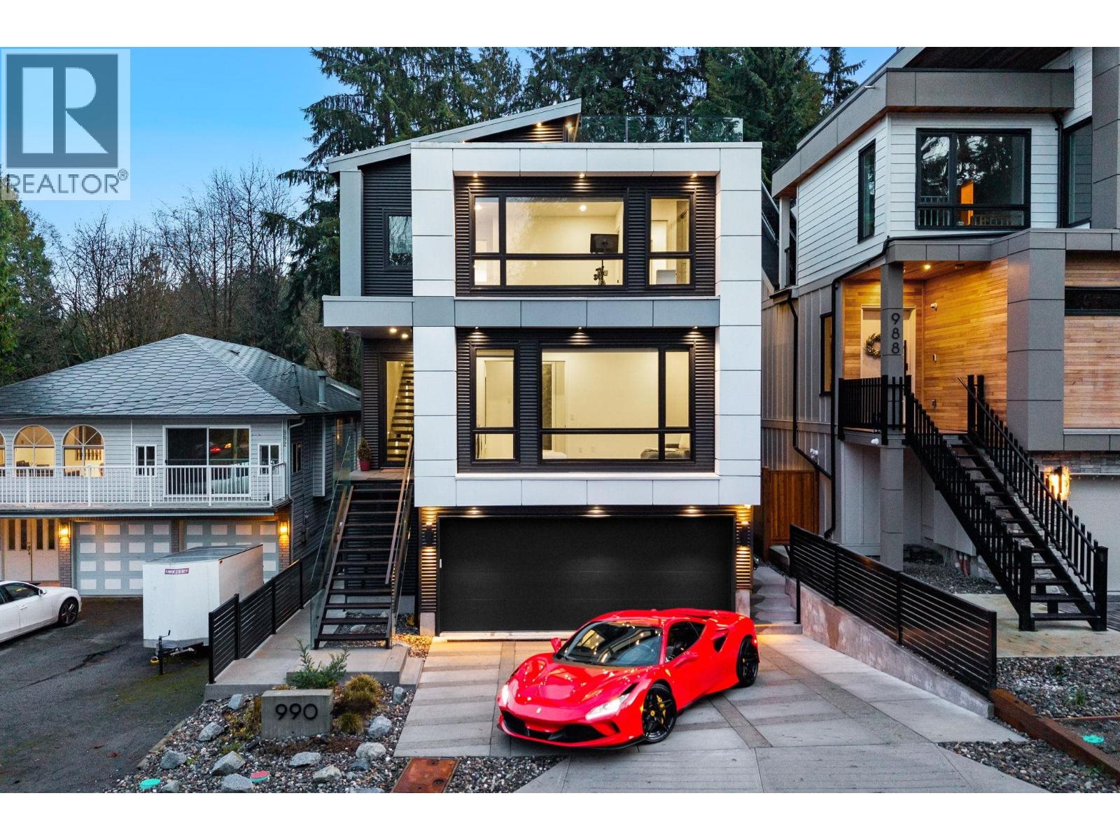 990 SEAFORTH WAY, Port Moody