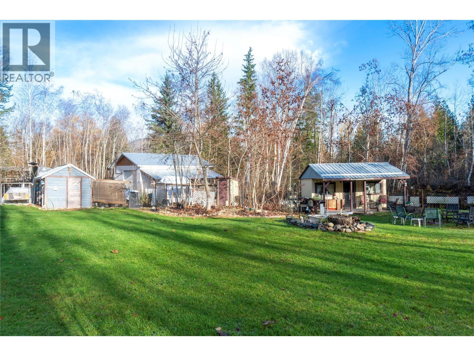 4690 44 Avenue NW, Salmon Arm