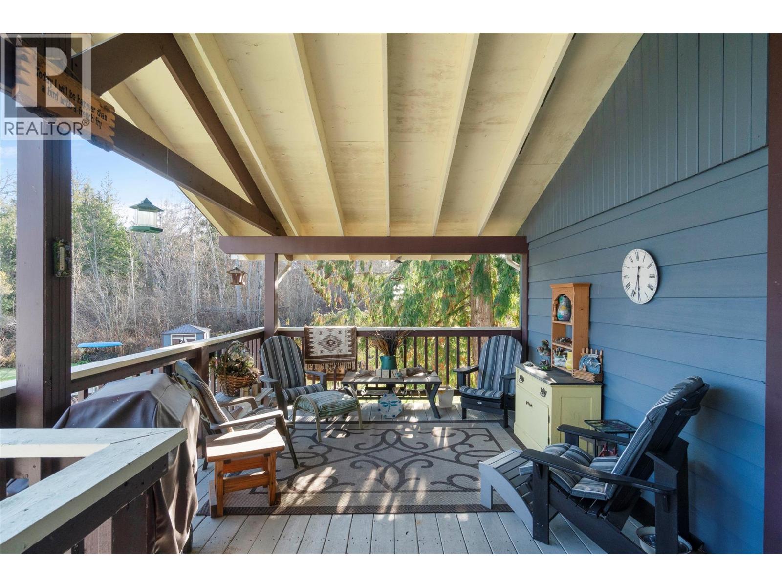 4690 44 Avenue NW, Salmon Arm