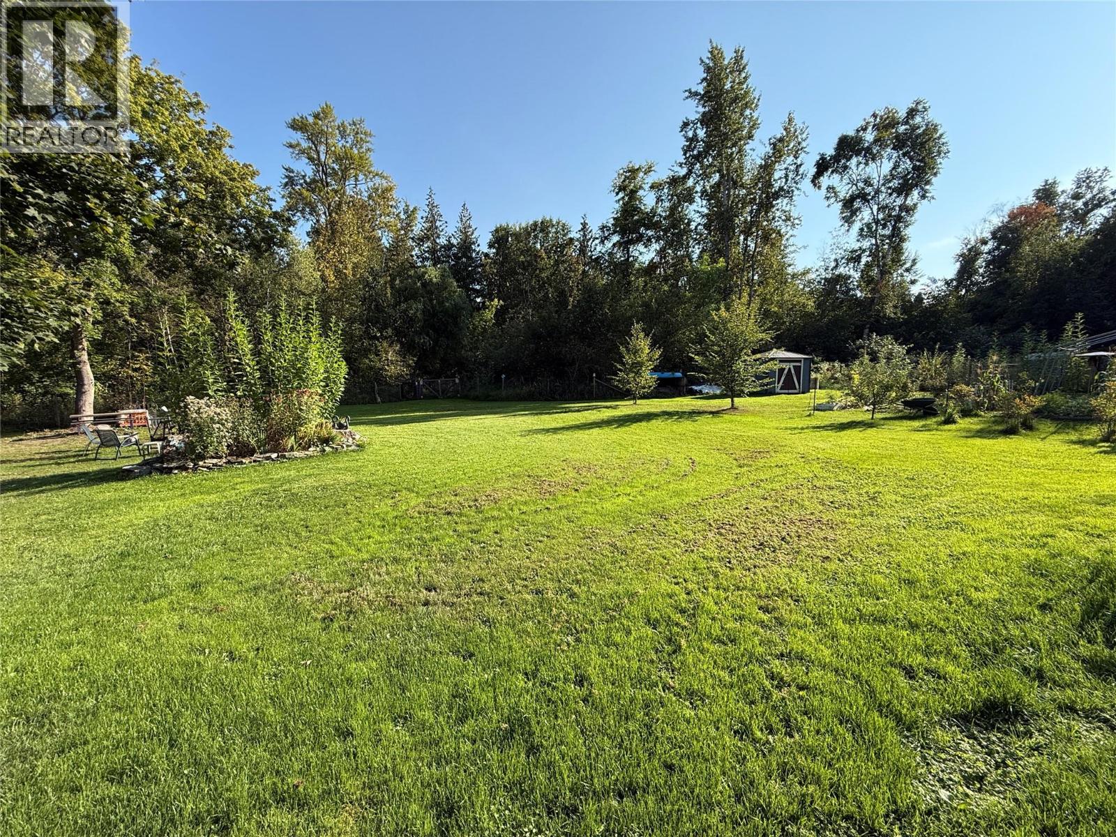 4690 44 Avenue NW, Salmon Arm