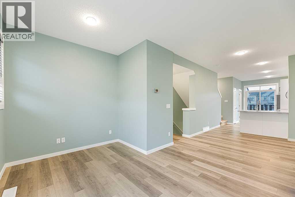 Single Family House for Sale in  Spring Willow Close SW Springbank Hill Calgary 