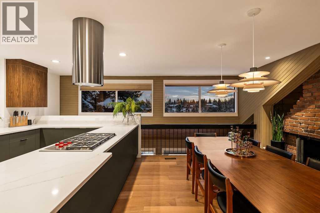 Single Family House for Sale in   Varsity Estates Drive NW Varsity Calgary 