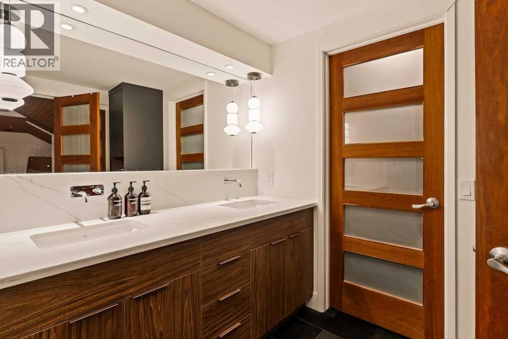 Single Family House for Sale in   Varsity Estates Drive NW Varsity Calgary 