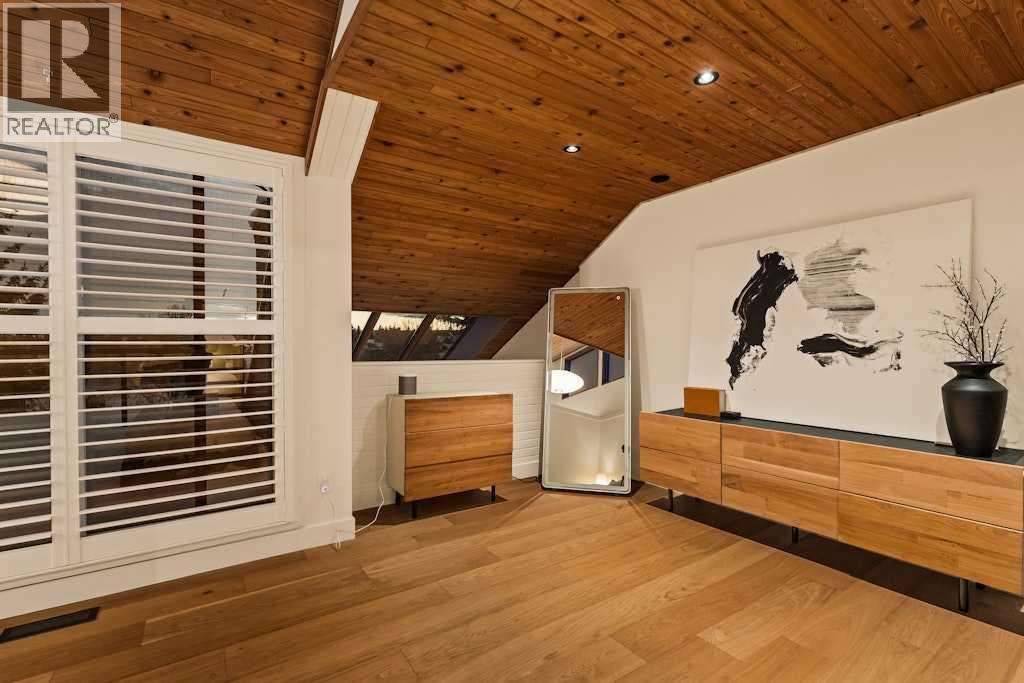 Single Family House for Sale in   Varsity Estates Drive NW Varsity Calgary 