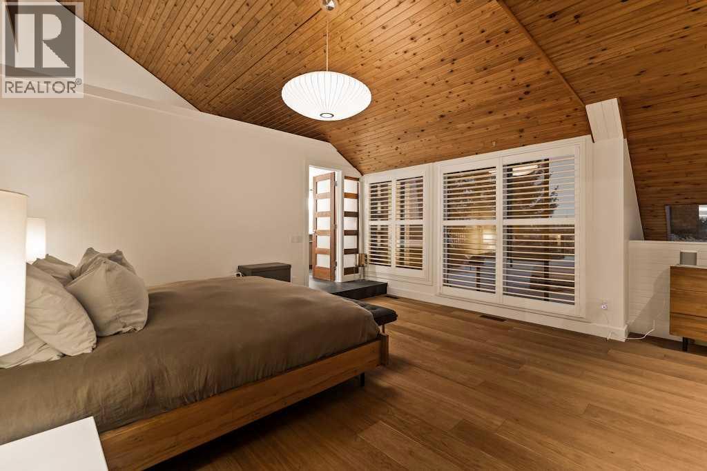 Single Family House for Sale in   Varsity Estates Drive NW Varsity Calgary 