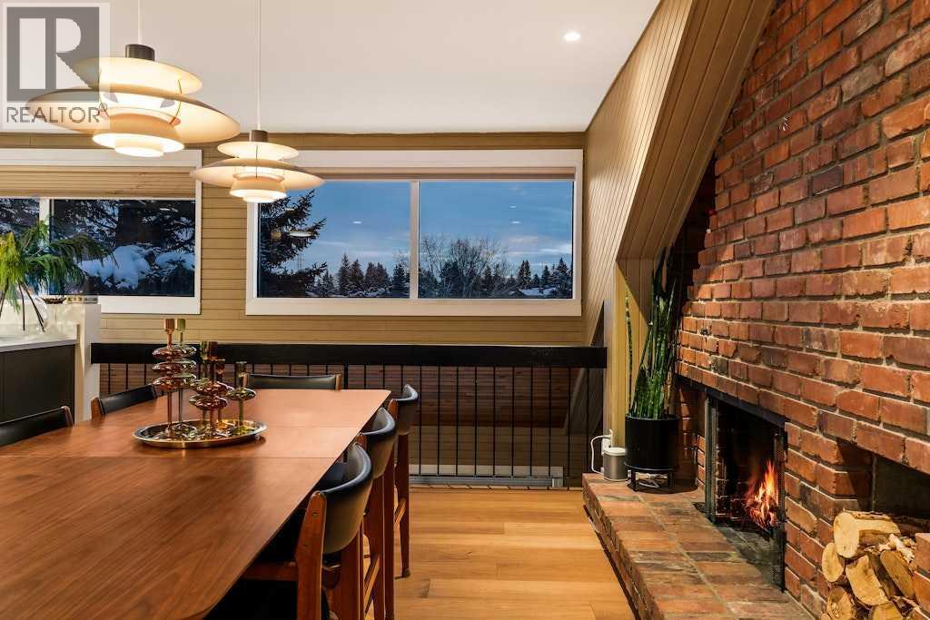 Single Family House for Sale in   Varsity Estates Drive NW Varsity Calgary 