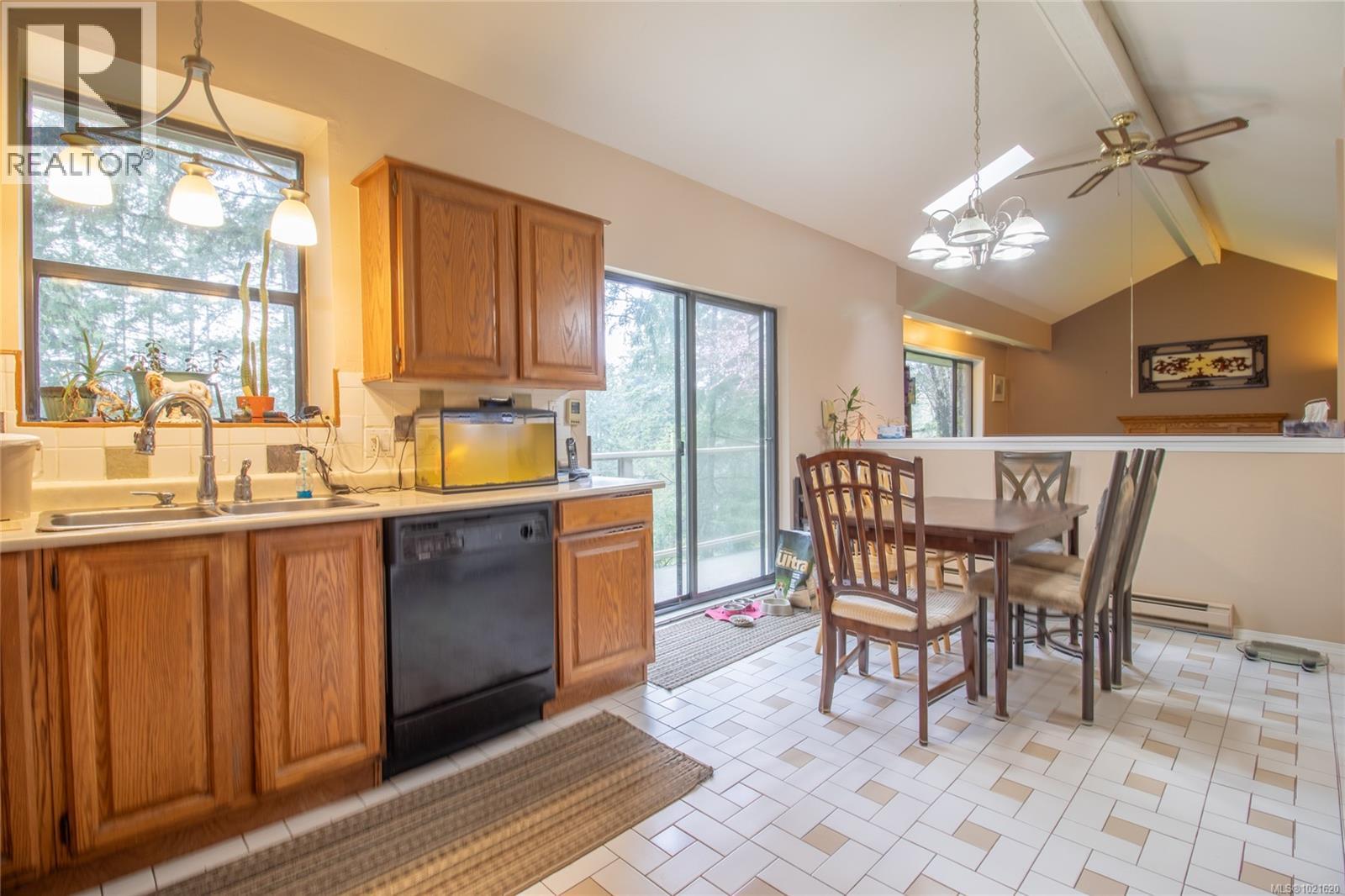  37138 Galleon Way, Pender Island