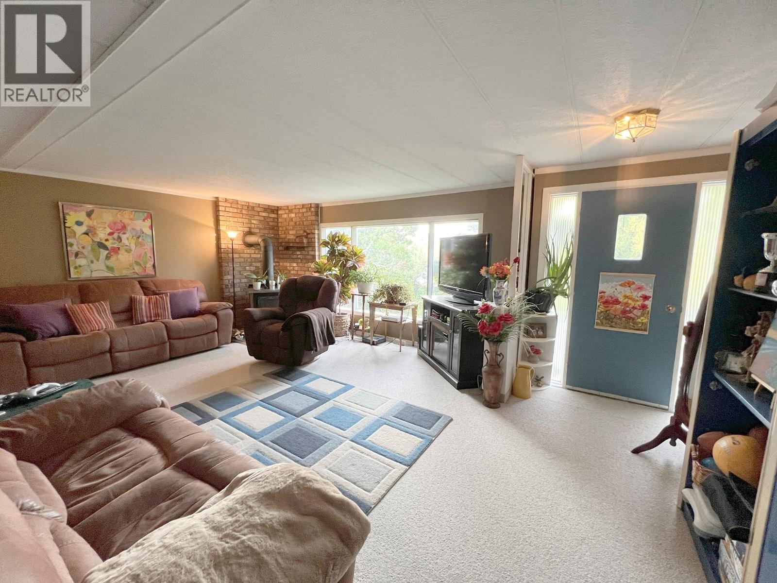 6288 MEADOWLAND CRESCENT - 9