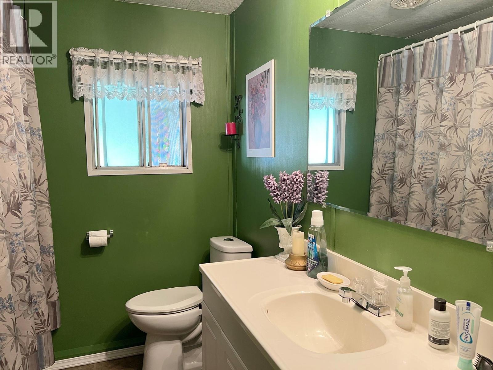 6288 MEADOWLAND CRESCENT - 20