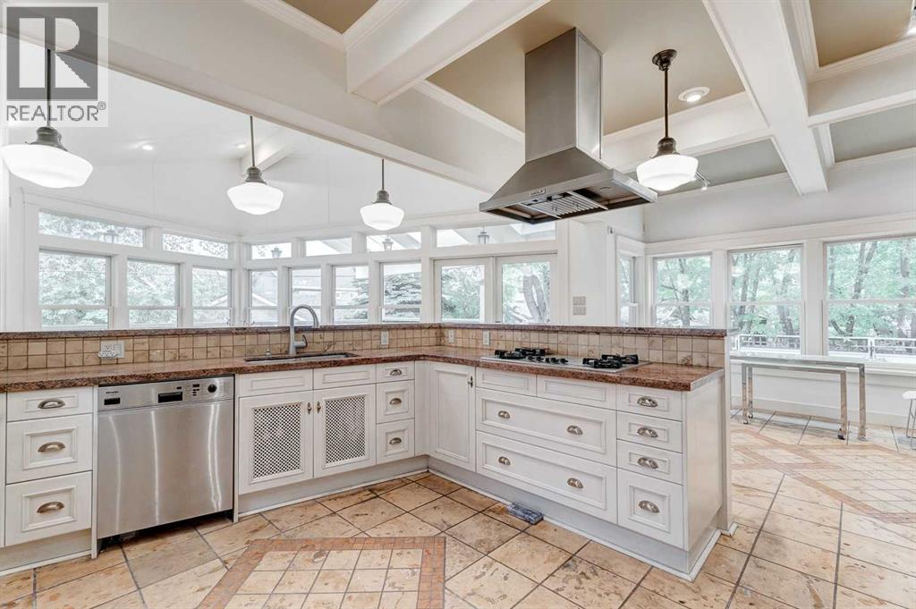 Single Family House for Sale in  SUPERIOR Avenue SW Scarboro Calgary 