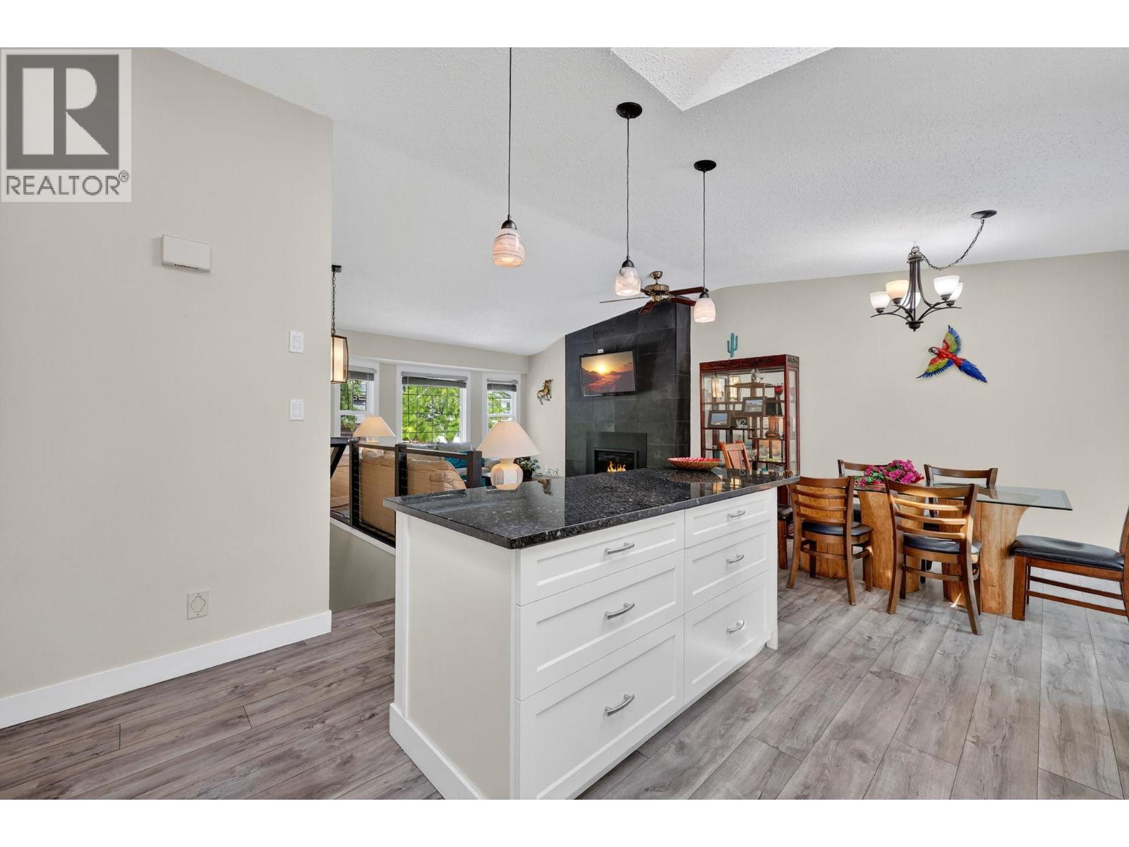 1742 DUNCAN Avenue E, Penticton