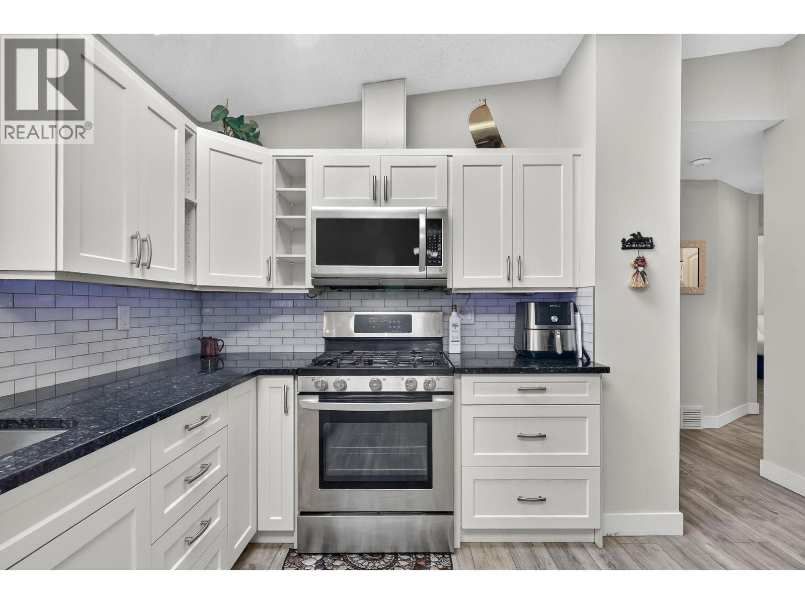 1742 DUNCAN Avenue E, Penticton