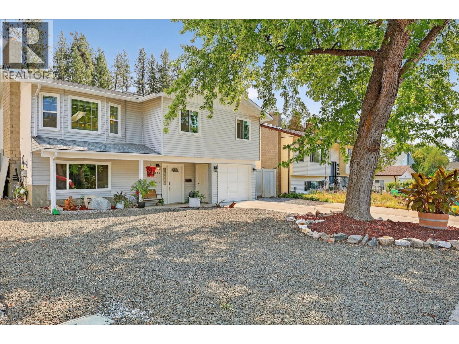 1742 DUNCAN Avenue E, Penticton