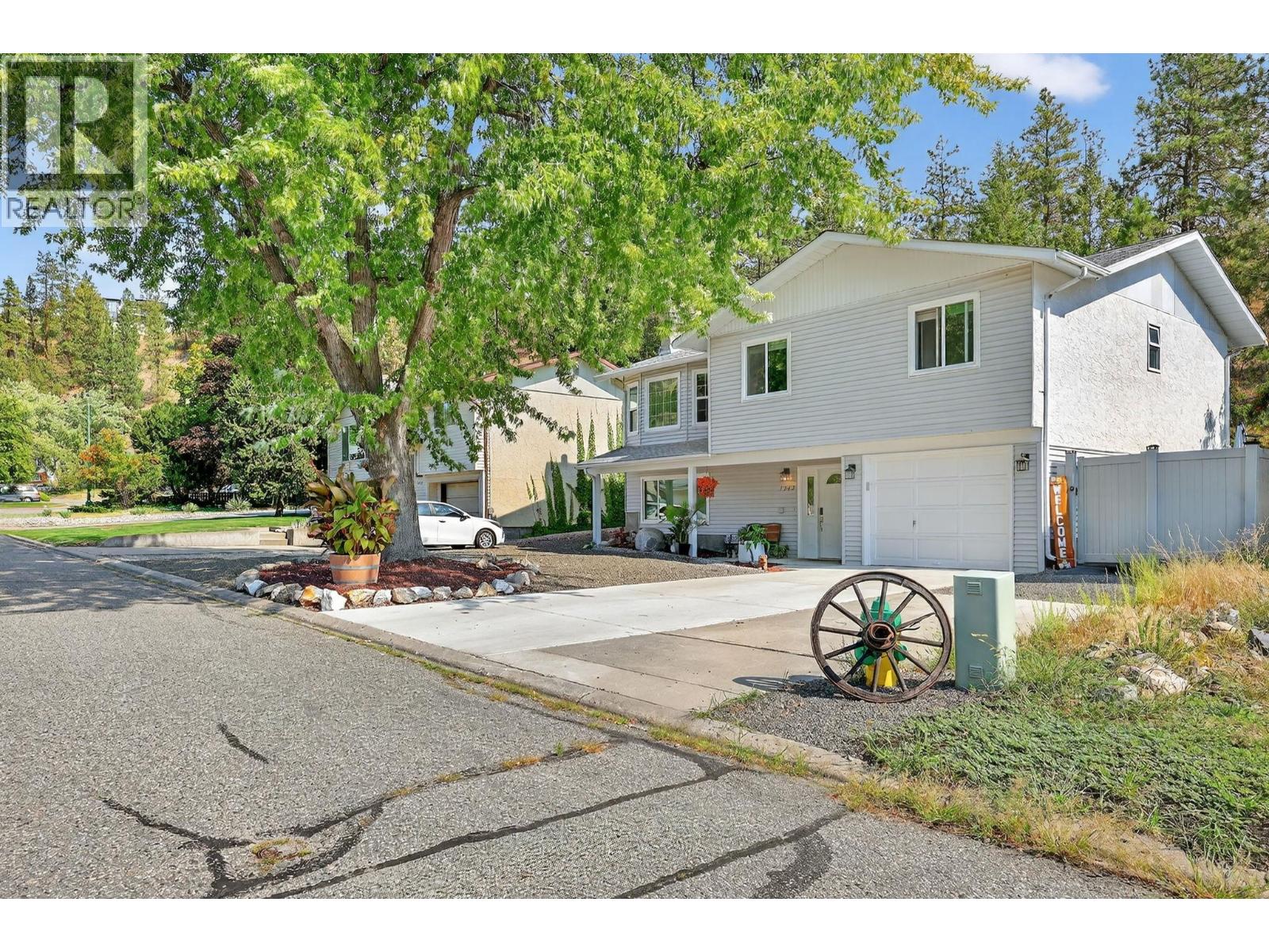 1742 DUNCAN Avenue E, Penticton