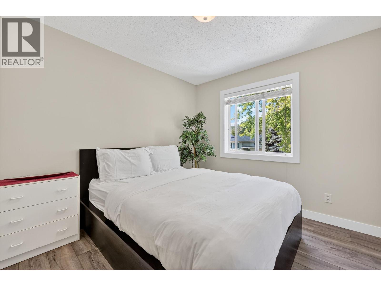 1742 DUNCAN Avenue E, Penticton