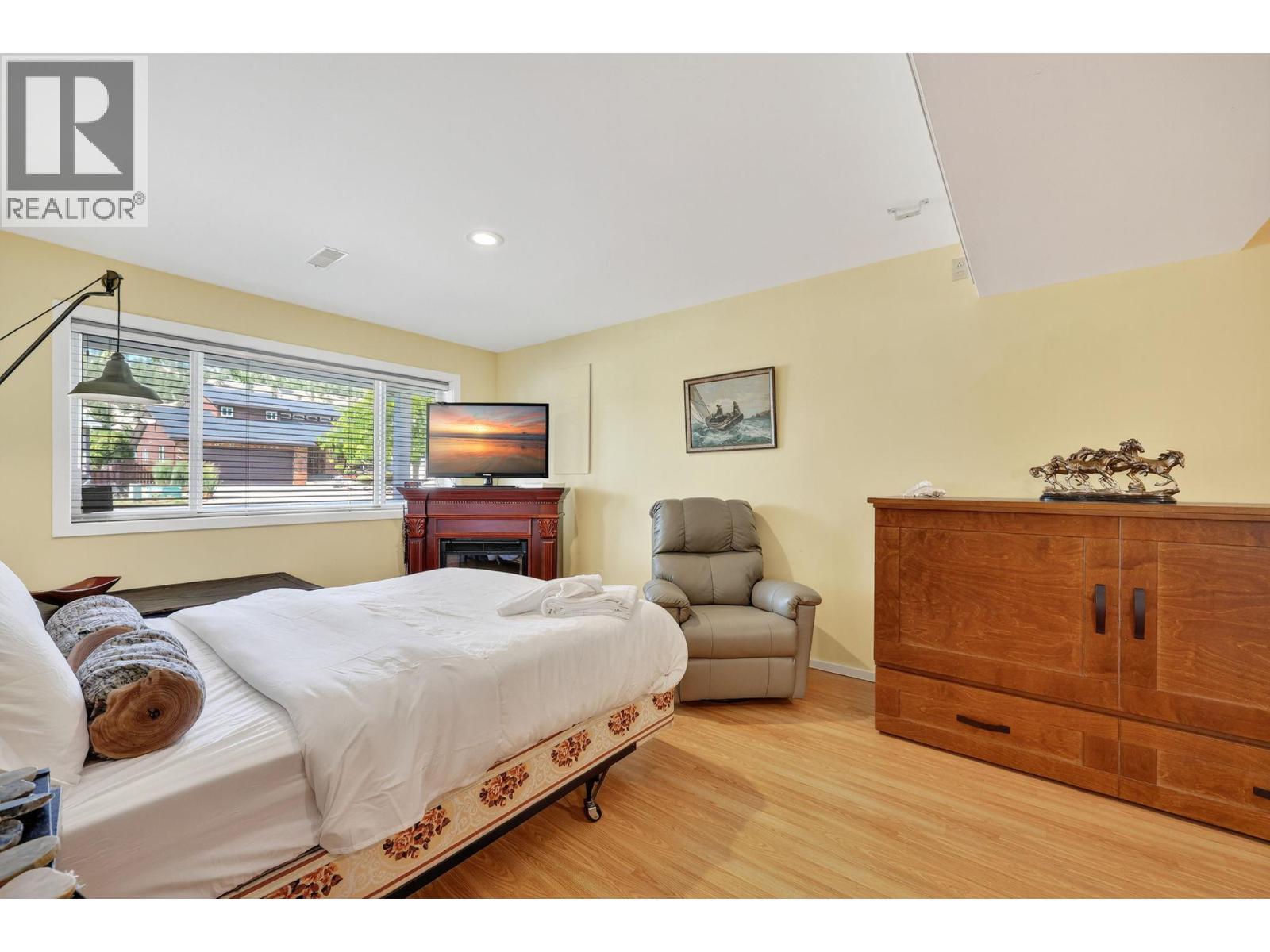 1742 DUNCAN Avenue E, Penticton