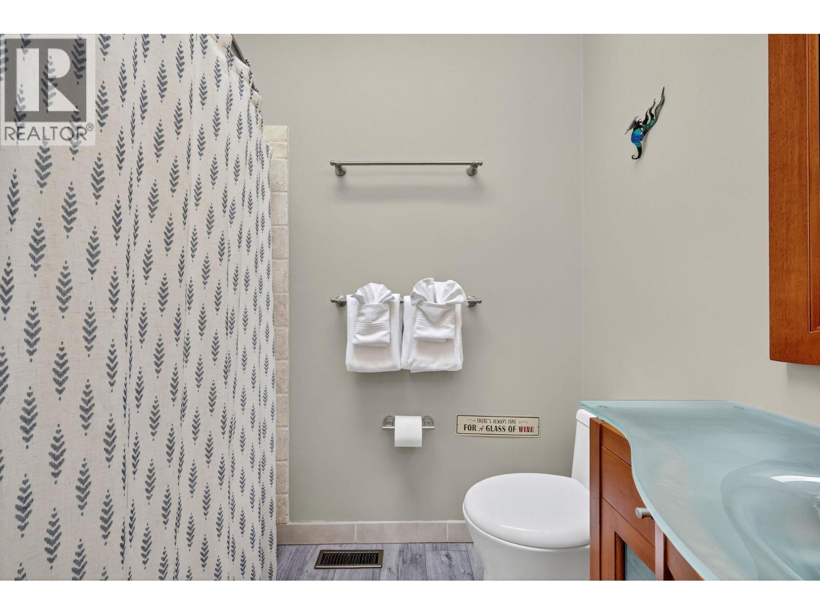 1742 DUNCAN Avenue E, Penticton