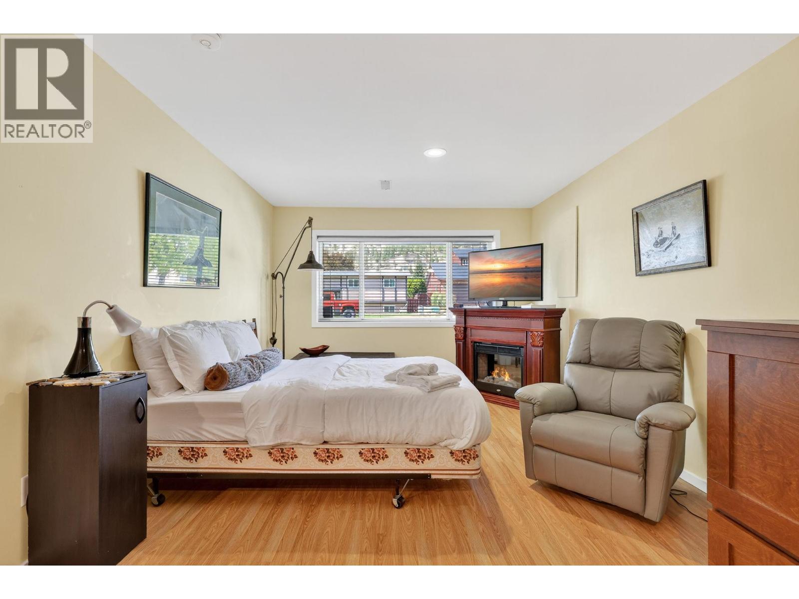 1742 DUNCAN Avenue E, Penticton