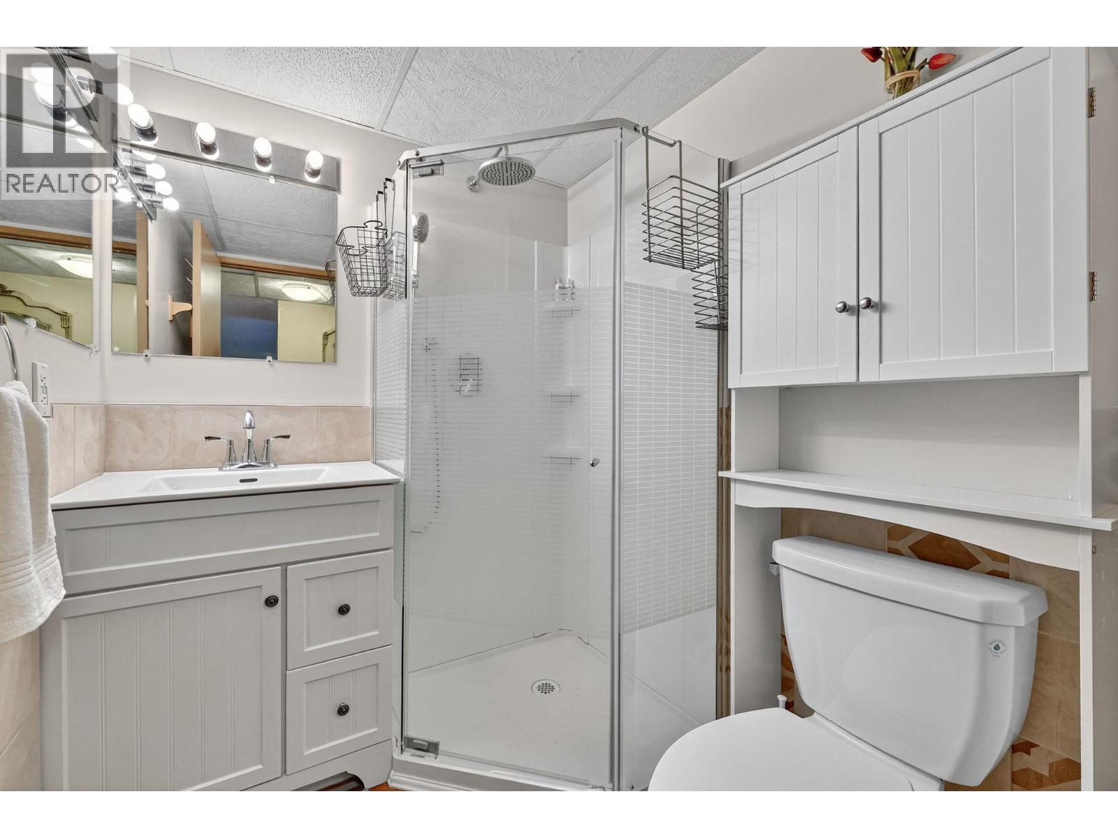 1742 DUNCAN Avenue E, Penticton