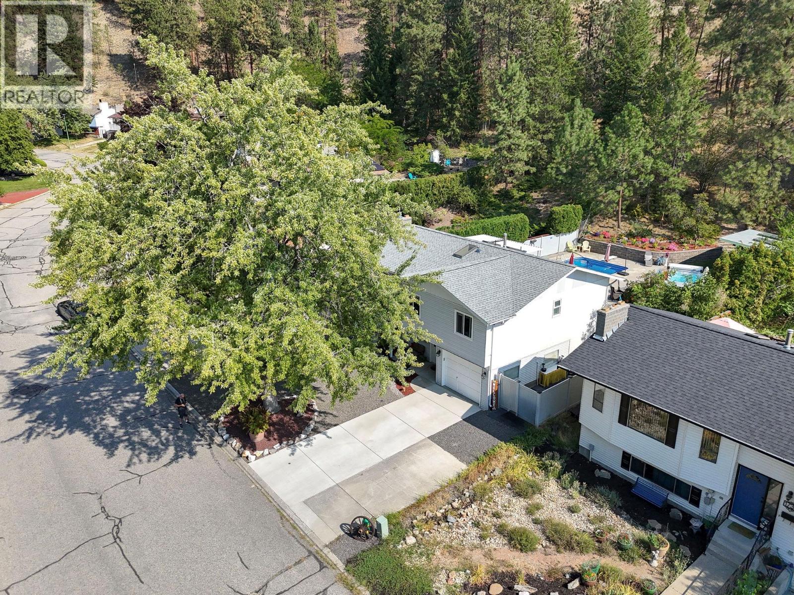 1742 DUNCAN Avenue E, Penticton