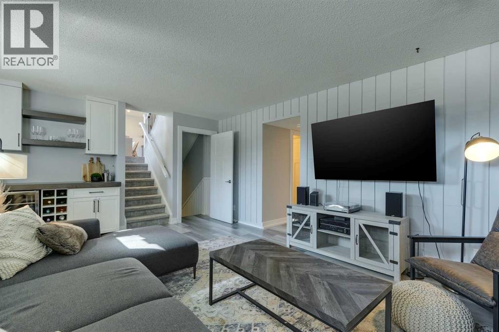 Single Family House 4 Level for Sale in  Silverdale Road NW Silver Springs Calgary 