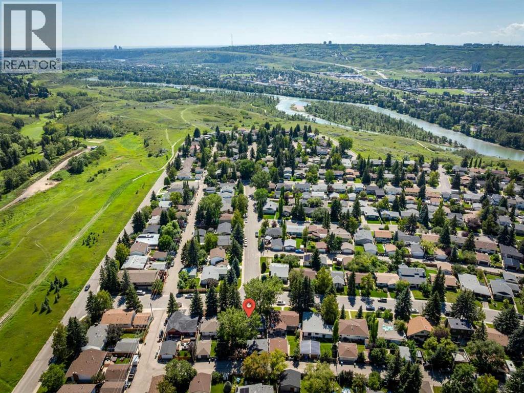 Single Family House 4 Level for Sale in  Silverdale Road NW Silver Springs Calgary 