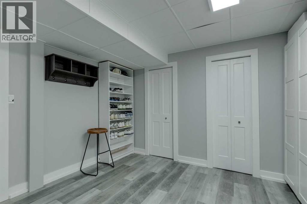 Single Family House 4 Level for Sale in  Silverdale Road NW Silver Springs Calgary 