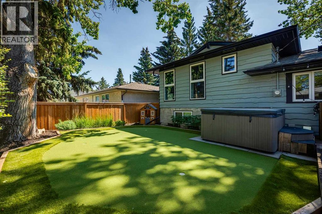 Single Family House 4 Level for Sale in  Silverdale Road NW Silver Springs Calgary 