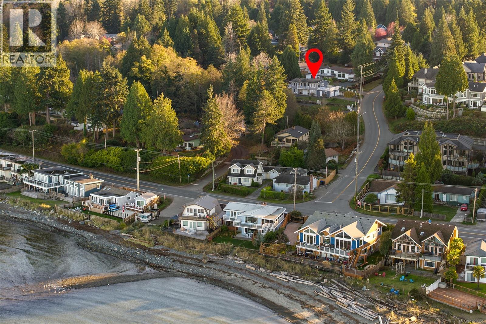 350 Garrett Rd, Qualicum Beach