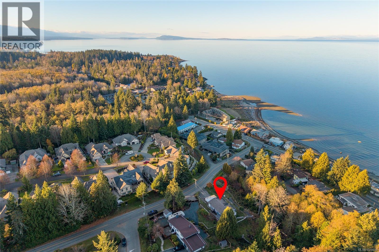 350 Garrett Rd, Qualicum Beach