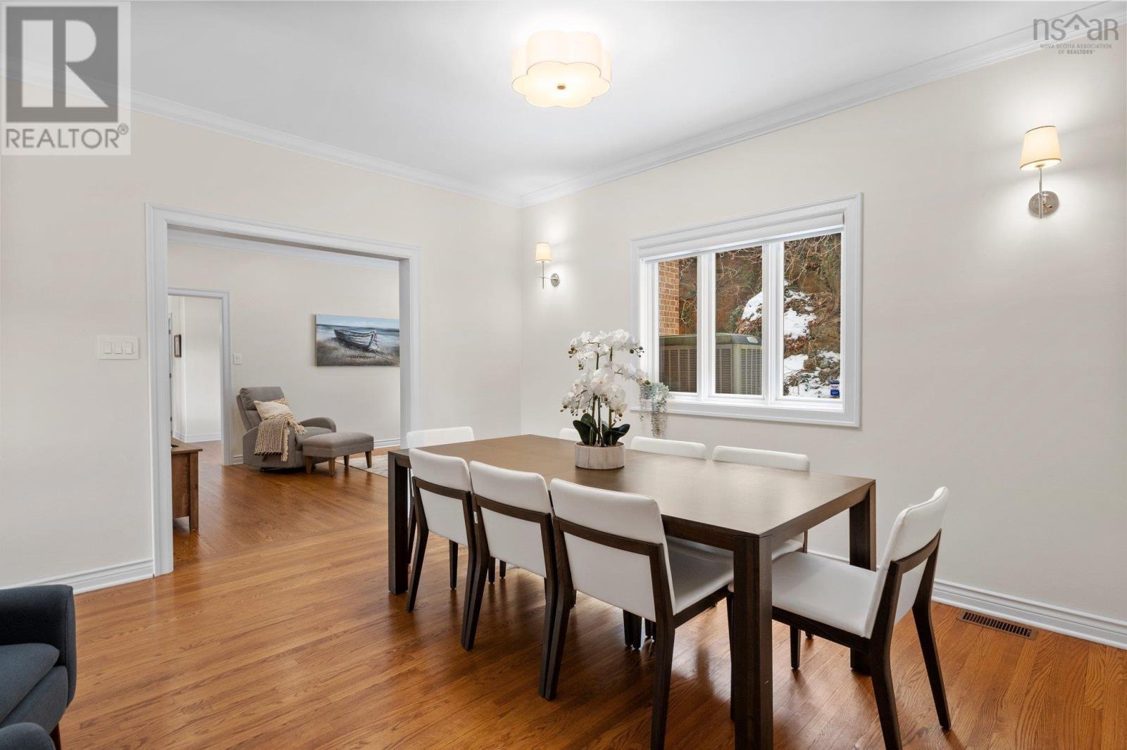 Property 23 of 50 of 6634 South Street