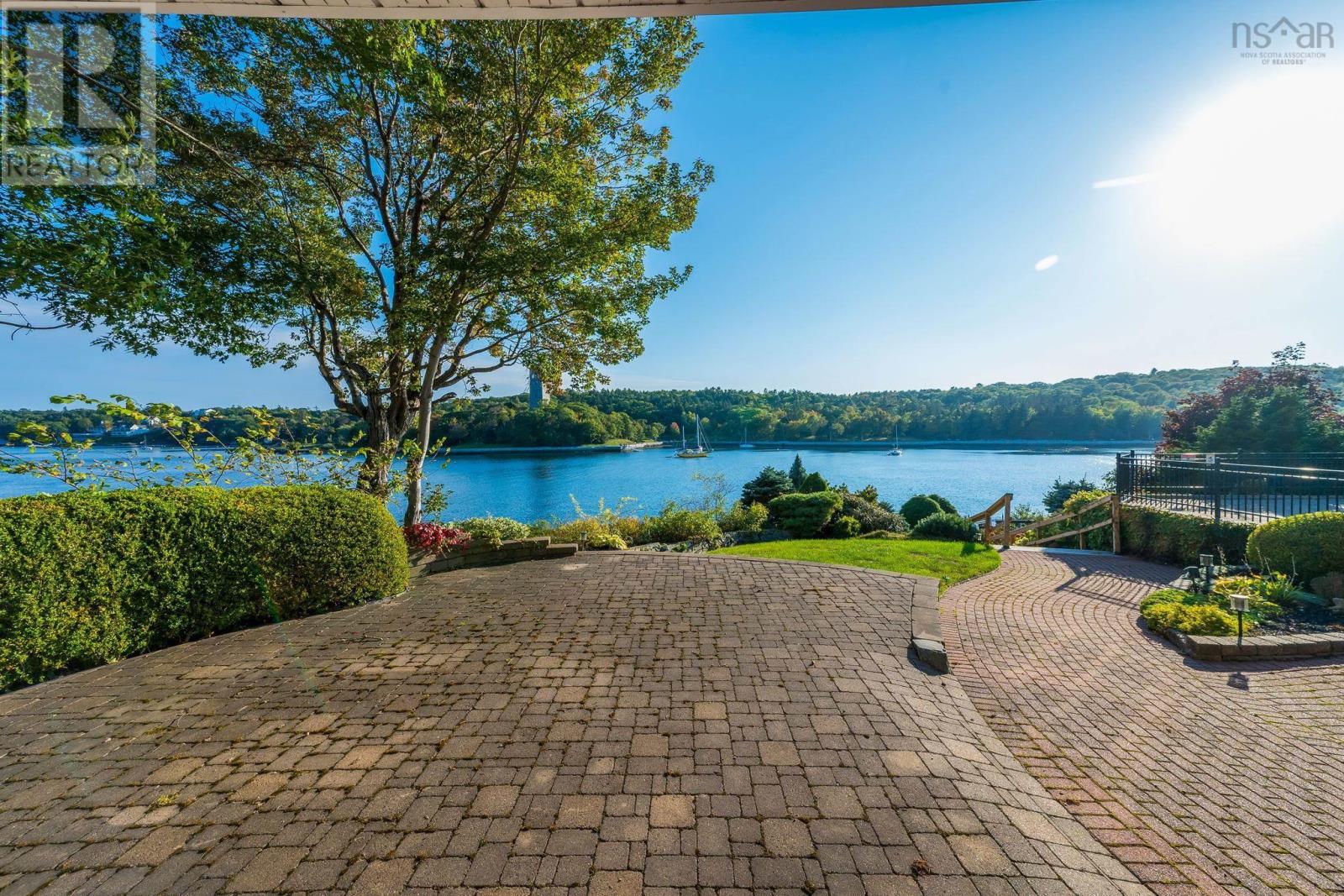 Property 33 of 50 of 6634 South Street