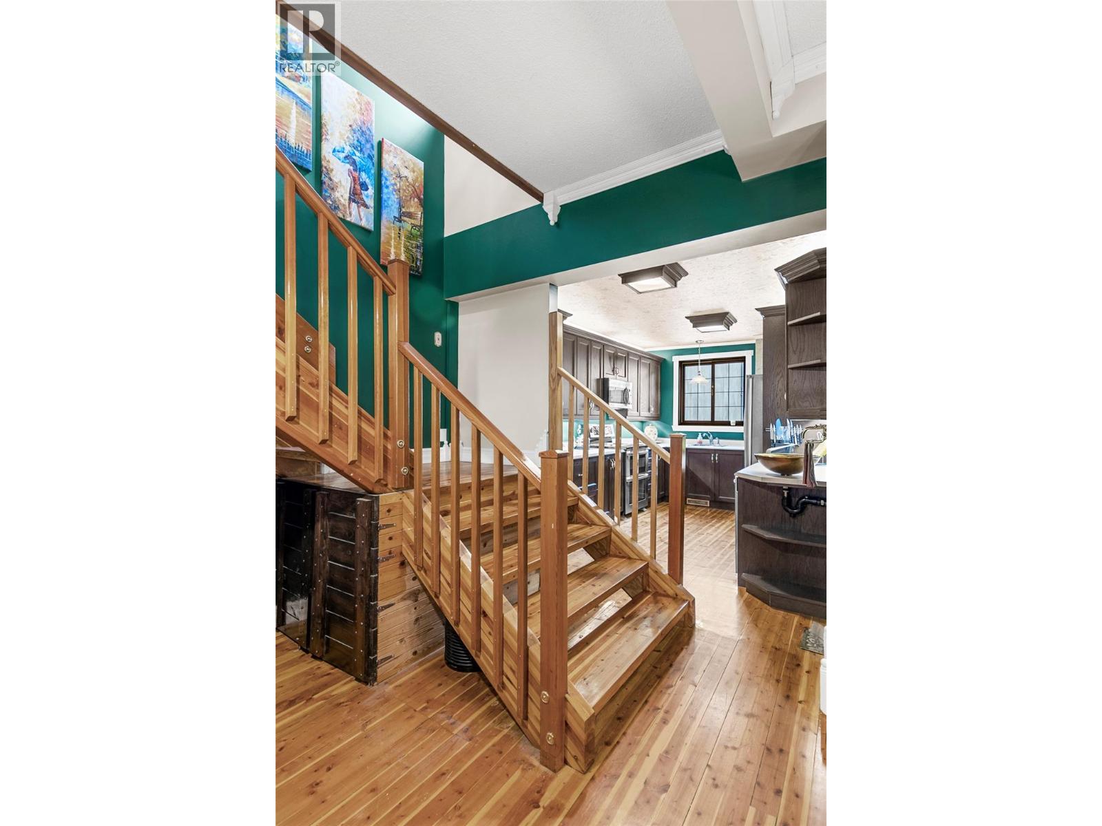 304 First Street W, Revelstoke