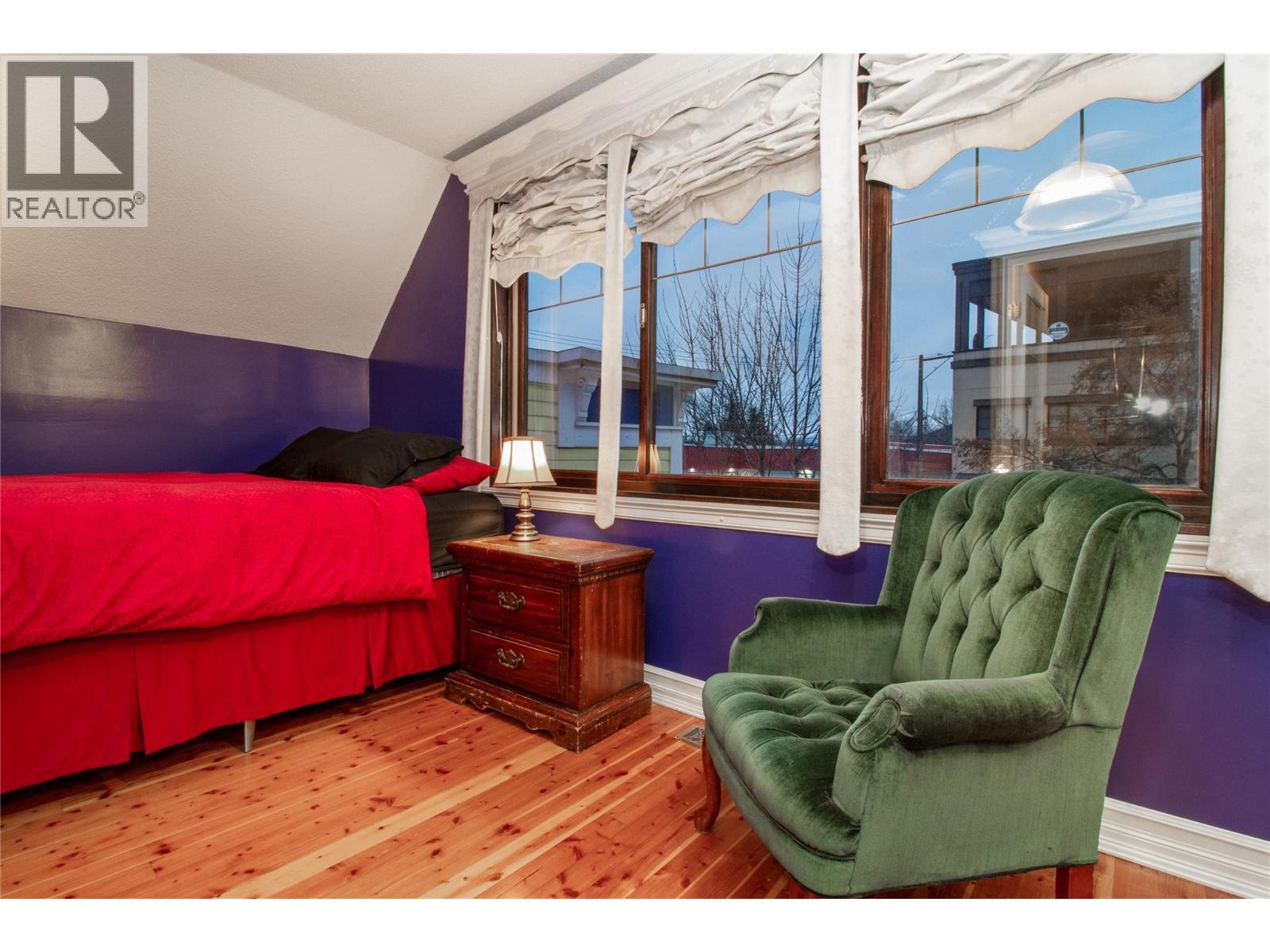 304 First Street W, Revelstoke