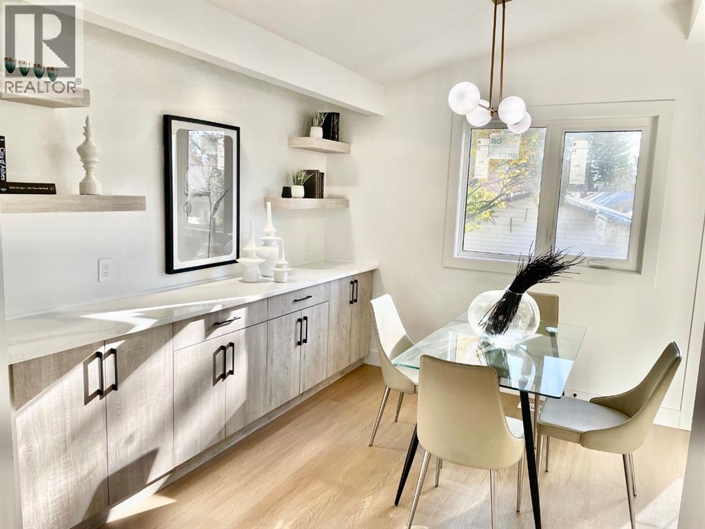 Single Family House 3 Level for Sale in  Glenpatrick Drive SW Glenbrook Calgary 