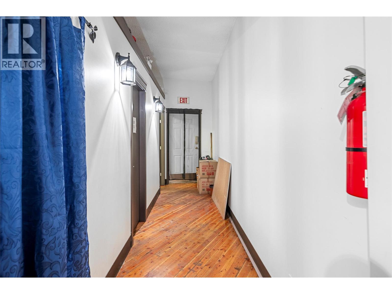 304 First Street W, Revelstoke