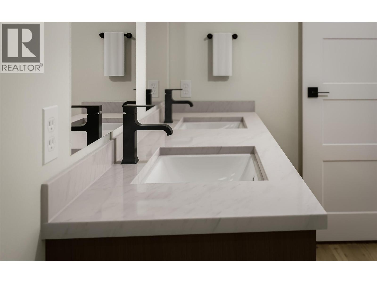 800 Riverside Way Unit# 404, Fernie