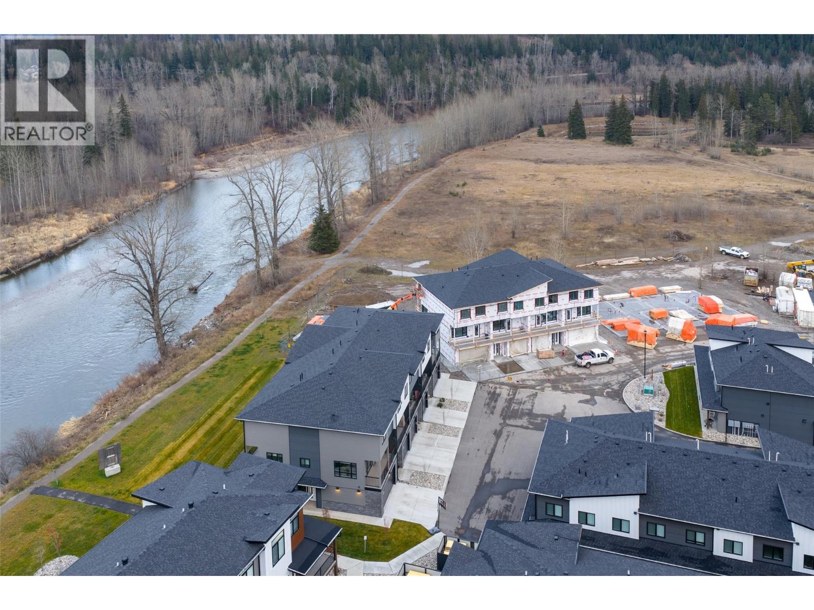 800 Riverside Way Unit# 404, Fernie